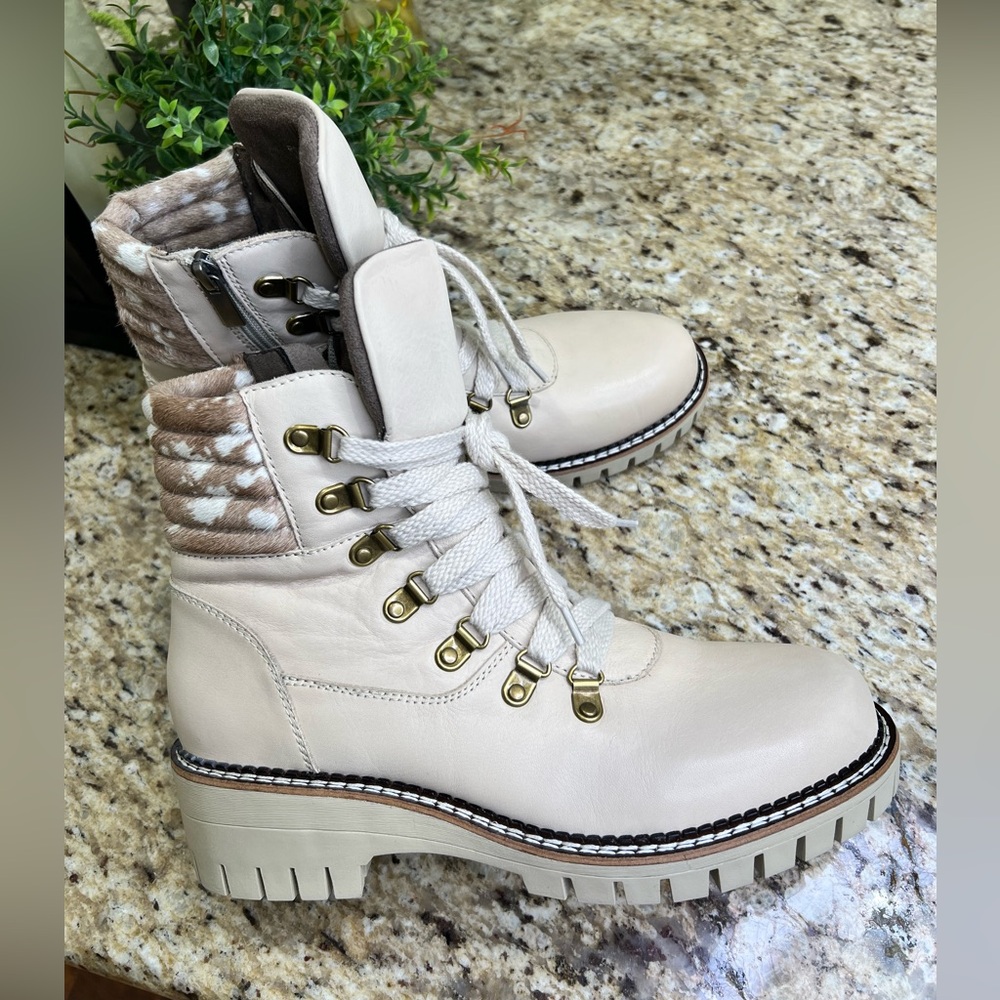 VINTAGE HAVANA PONTIAC NUDE LEATHER BOOTS w/ REAL CALF FUR 10